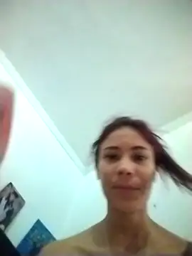 dulcelatin21 online show from November 30, 2025, 5:14 pm