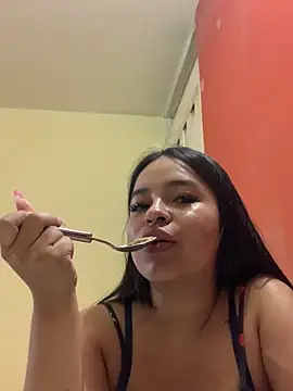 Snapshot of SweetSophie26 chatting on November 23, 2025, 11:04 pm SweetSophie26 online show from November 23, 2025, 11:04 pm