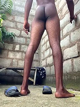 Makemecum634941 online show from October 10, 2025, 8:37 am