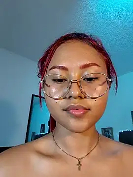 MAYASMITH   online show from May 15, 2026, 11:47 pm