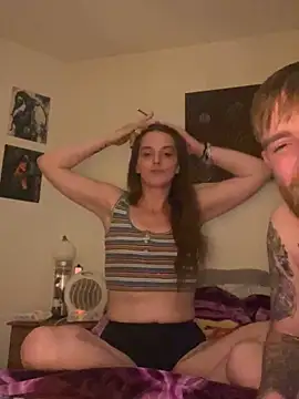 kittykatbean online show from November 25, 2025, 11:16 pm