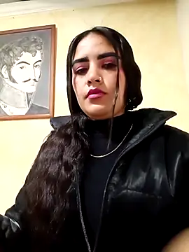 Snapshot of MAYE__13 chatting on September 11, 2025, 12:16 pm MAYE 13 online show from September 11, 2025, 12:16 pm