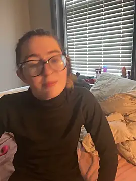 Snapshot of knottybunny chatting on November 30, 2025, 4:08 pm knottybunny online show from November 30, 2025, 4:08 pm