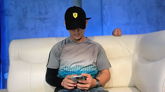 Snapshot of Manuel_FPG chatting on September 29, 2025, 12:55 pm Manuel FPG online show from September 29, 2025, 12:55 pm