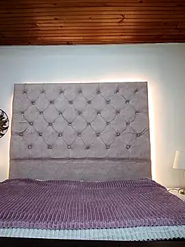 celeste contreras online show from December 4, 2025, 12:04 pm