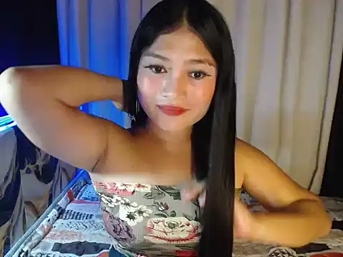 Snapshot of Naughtyalina2 chatting on October 30, 2025, 9:22 pm Naughtyalina2 online show from October 30, 2025, 9:22 pm