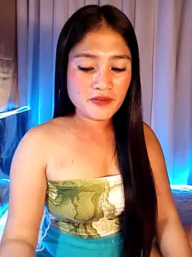 Snapshot of Naughtyalina2 chatting on September 24, 2025, 5:25 am Naughtyalina2 online show from September 24, 2025, 5:25 am