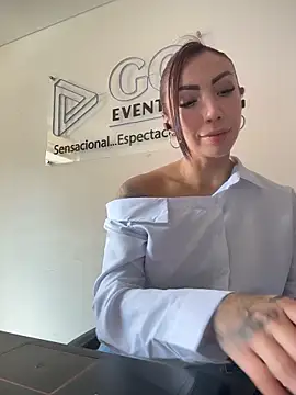 Sarahlove 90 online show from November 26, 2025, 3:34 pm