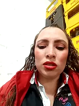 Snapshot of VERONICA__03 chatting on November 13, 2025, 3:49 pm VERONICA 03 online show from November 13, 2025, 3:49 pm