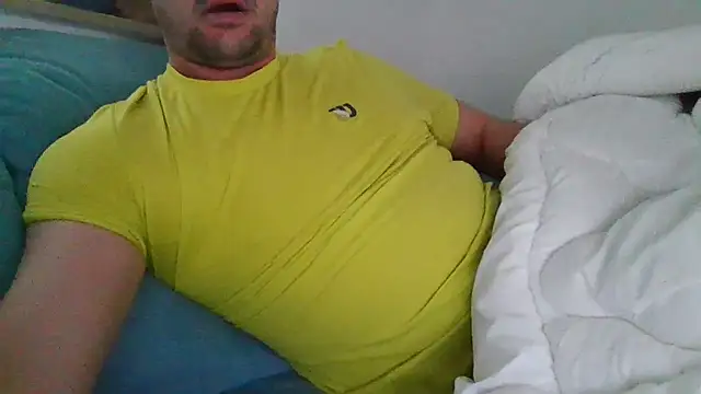 Snapshot of Bosco0ne chatting on April 2, 2026, 2:13 pm Bosco0ne online show from April 2, 2026, 2:13 pm