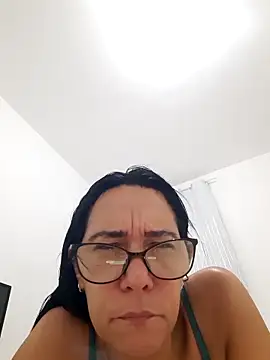 Snapshot of Marcellylinda chatting on December 18, 2025, 9:18 pm Marcellylinda online show from December 18, 2025, 9:18 pm