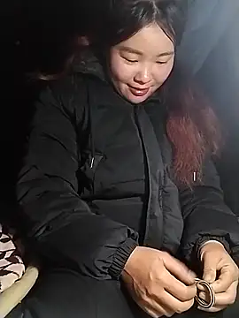 Snapshot of lylylove chatting on February 1, 2026, 1:15 am lylylove online show from February 1, 2026, 1:15 am