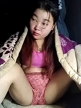 Snapshot of lylylove chatting on February 27, 2026, 12:44 am lylylove online show from February 27, 2026, 12:44 am