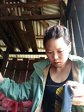 Ngocmi909 online show from April 19, 2026, 2:56 am