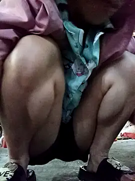 Snapshot of Ngocmi909 chatting on December 4, 2025, 4:44 am Ngocmi909 online show from December 4, 2025, 4:44 am