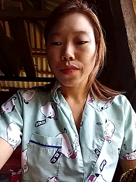 Snapshot of Ngocmi909 chatting on October 28, 2025, 1:17 am Ngocmi909 online show from October 28, 2025, 1:17 am