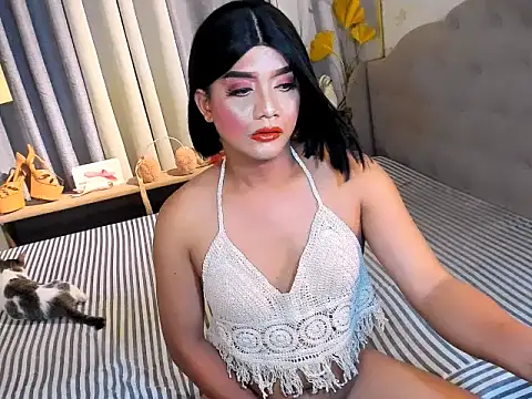 9IncHugeCockSelfSucker online show from October 17, 2025, 11:01 am