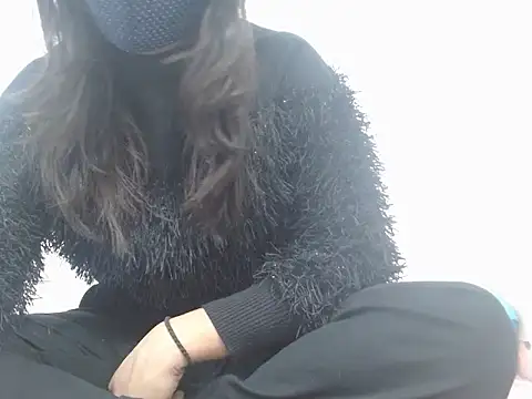 Snapshot of Vaani_Singha chatting on December 4, 2025, 11:09 am Vaani Singha online show from December 4, 2025, 11:09 am