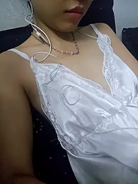  Thaotam  online show from April 24, 2026, 2:41 pm