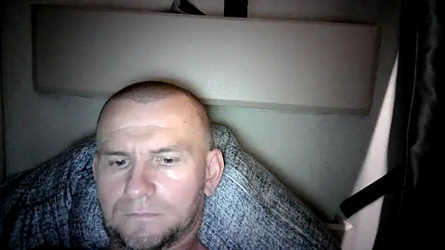 Snapshot of RoadDaddyXL chatting on September 9, 2025, 3:49 am RoadDaddyXL online show from September 9, 2025, 3:49 am