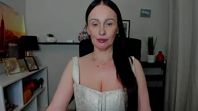 Snapshot of Velvet_Jasmine chatting on October 17, 2025, 5:37 pm Velvet Jasmine online show from October 17, 2025, 5:37 pm