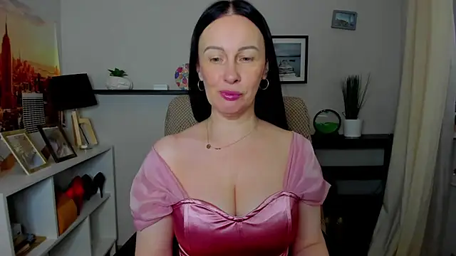 Snapshot of Velvet_Jasmine chatting on November 1, 2025, 7:35 am Velvet Jasmine online show from November 1, 2025, 7:35 am