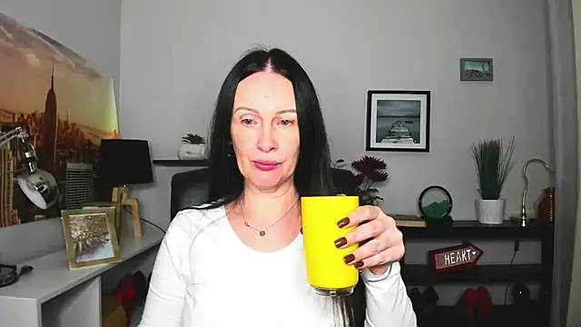 Snapshot of Velvet_Jasmine chatting on September 24, 2025, 5:36 am Velvet Jasmine online show from September 24, 2025, 5:36 am