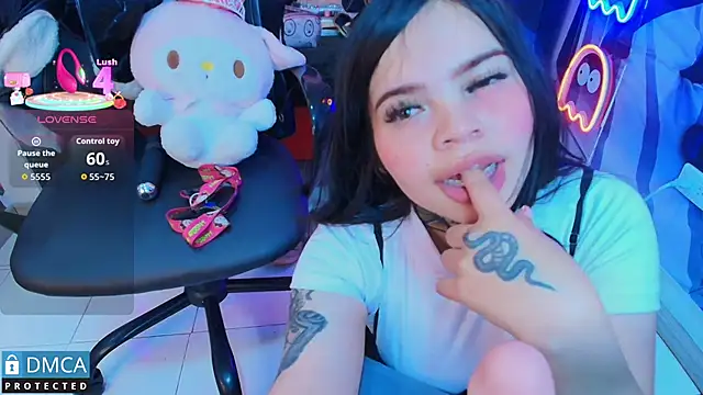 Snapshot of CandyKane06_ chatting on September 11, 2025, 2:44 am CandyKane06 online show from September 11, 2025, 2:44 am