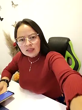 Daliz Leon online show from October 2, 2025, 1:31 am