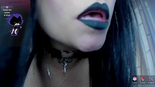  raven black online show from November 4, 2025, 12:20 pm