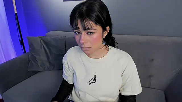 flower smith  online show from March 21, 2026, 12:09 pm