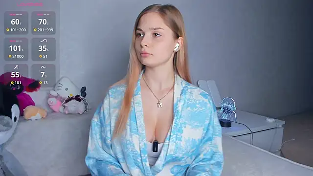 Snapshot of hidden_charm chatting on February 11, 2026, 3:45 pm hidden charm online show from February 11, 2026, 3:45 pm