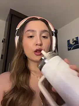 MoraInFire online show from March 29, 2026, 4:47 am