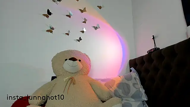 natyhot20 online show from February 14, 2026, 1:06 am