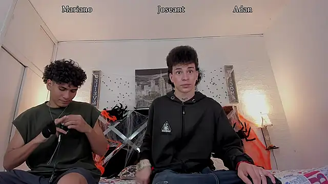 Snapshot of Adan_Oriol chatting on October 30, 2025, 3:27 am Adan Oriol online show from October 30, 2025, 3:27 am