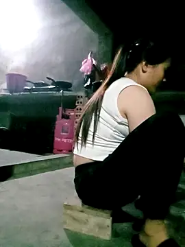 Snapshot of Maymay0033 chatting on November 10, 2025, 10:31 am Maymay0033 online show from November 10, 2025, 10:31 am