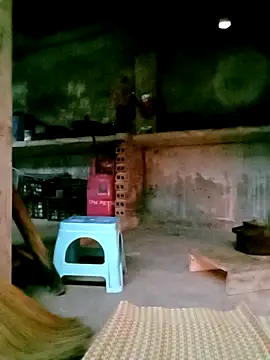 Snapshot of Maymay0033 chatting on November 21, 2025, 12:20 am Maymay0033 online show from November 21, 2025, 12:20 am