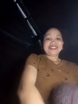  YooY  online show from October 16, 2025, 1:03 am