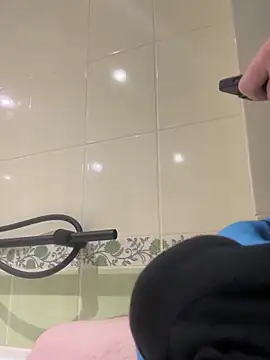 Snapshot of Dickii21 chatting on September 27, 2025, 8:42 am Dickii21 online show from September 27, 2025, 8:42 am