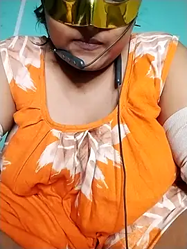 Snapshot of mimi87hoty chatting on May 15, 2026, 7:34 pm mimi87hoty online show from May 15, 2026, 7:34 pm