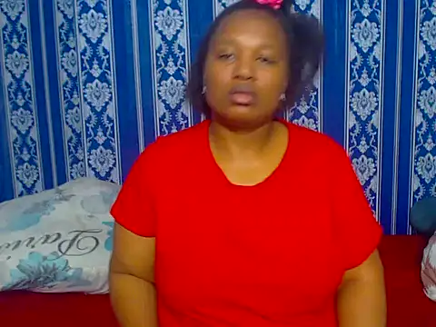 JUICEYLIPS333 online show from November 10, 2025, 6:40 am