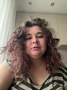 AliceCurlyX online show from February 26, 2026, 9:42 am