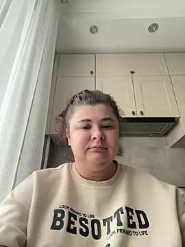 AliceCurlyX online show from February 18, 2026, 11:50 am