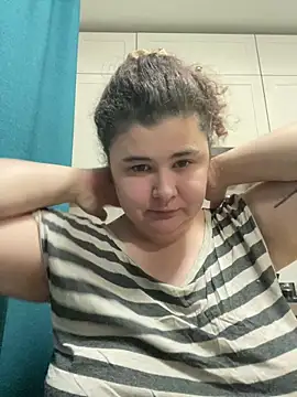 AliceCurlyX online show from February 25, 2026, 2:28 pm