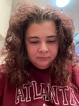 Snapshot of AliceCurlyX chatting on November 28, 2025, 8:53 pm AliceCurlyX online show from November 28, 2025, 8:53 pm