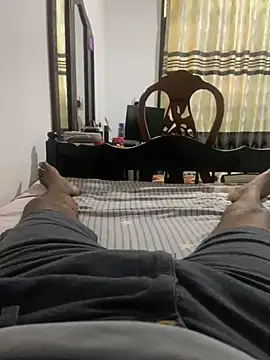 Snapshot of Senurak99 chatting on December 17, 2025, 10:09 am Senurak99 online show from December 17, 2025, 10:09 am