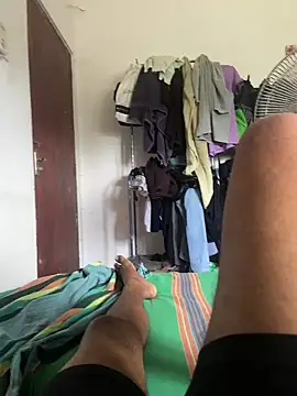 Snapshot of Senurak99 chatting on October 10, 2025, 7:53 am Senurak99 online show from October 10, 2025, 7:53 am