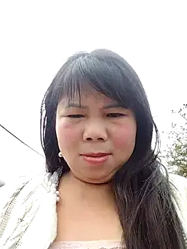 Snapshot of lusy-00 chatting on February 4, 2026, 3:56 am lusy-00 online show from February 4, 2026, 3:56 am