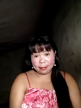 Snapshot of lusy-00 chatting on October 7, 2025, 12:28 pm lusy-00 online show from October 7, 2025, 12:28 pm