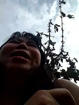 Snapshot of lusy-00 chatting on February 24, 2026, 2:34 am lusy-00 online show from February 24, 2026, 2:34 am